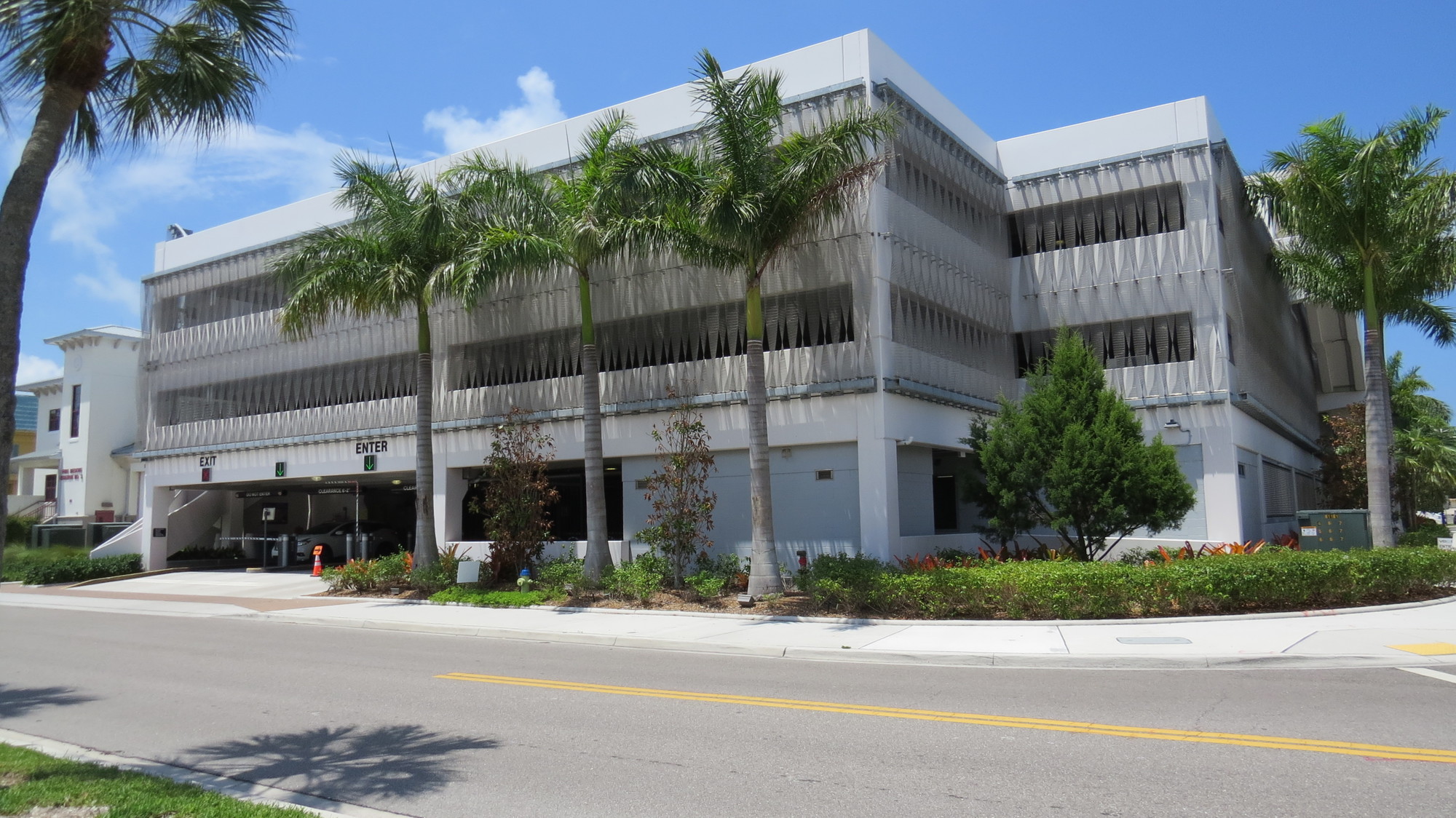 The three-year-old city parking deck one block removed from St. Armands Circle is a partnership between the City of Sarasota and the St. Armands Circle Business Improvement District. (Andrew Warfield)