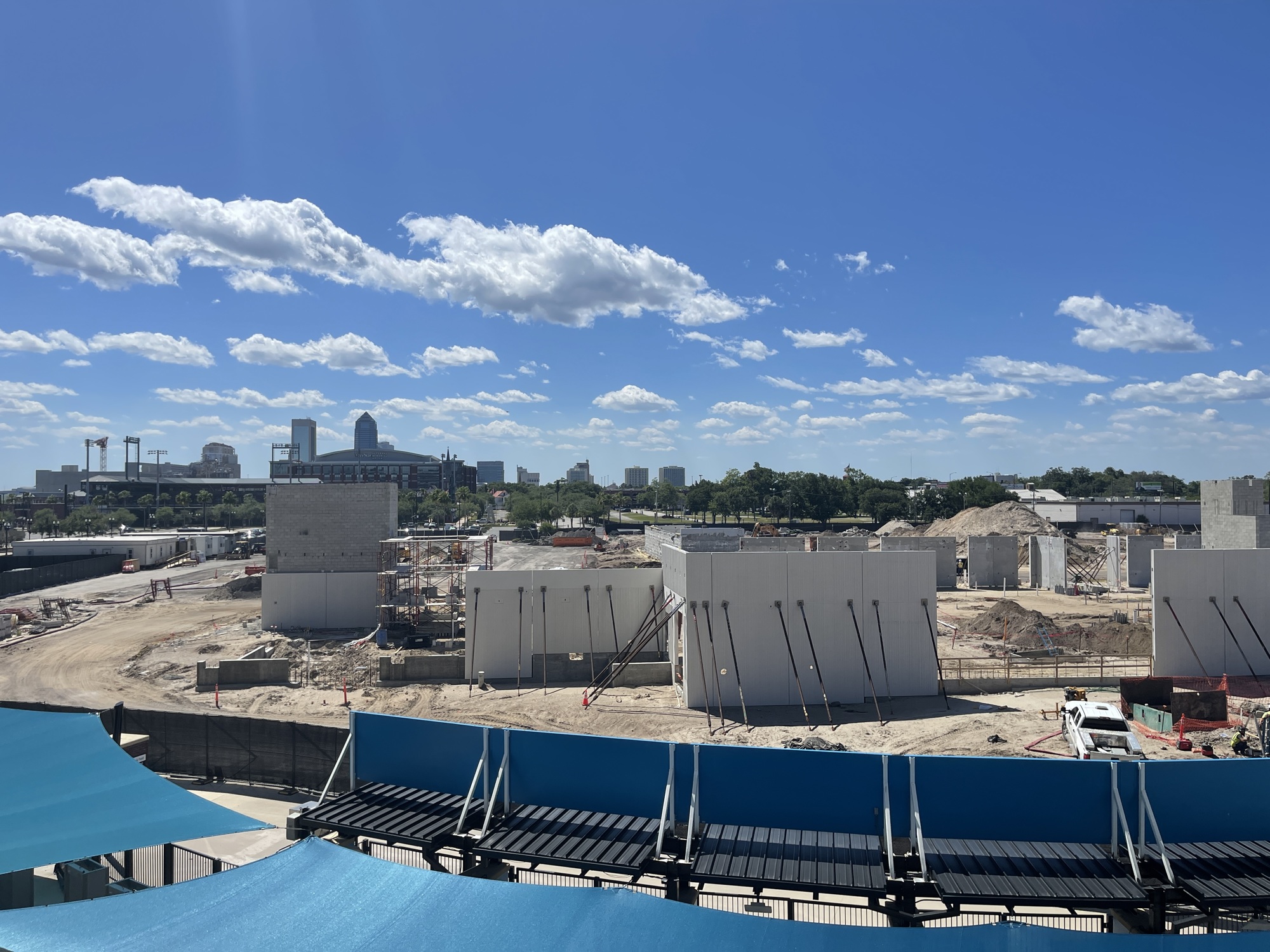 Jacksonville Jaguars first padded practice 2023 Everbank miller center