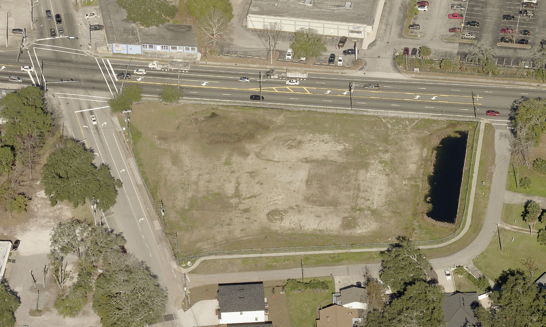 The Wawa site sits east of Spring Park Road and south of Emerson on what is now a vacant lot.