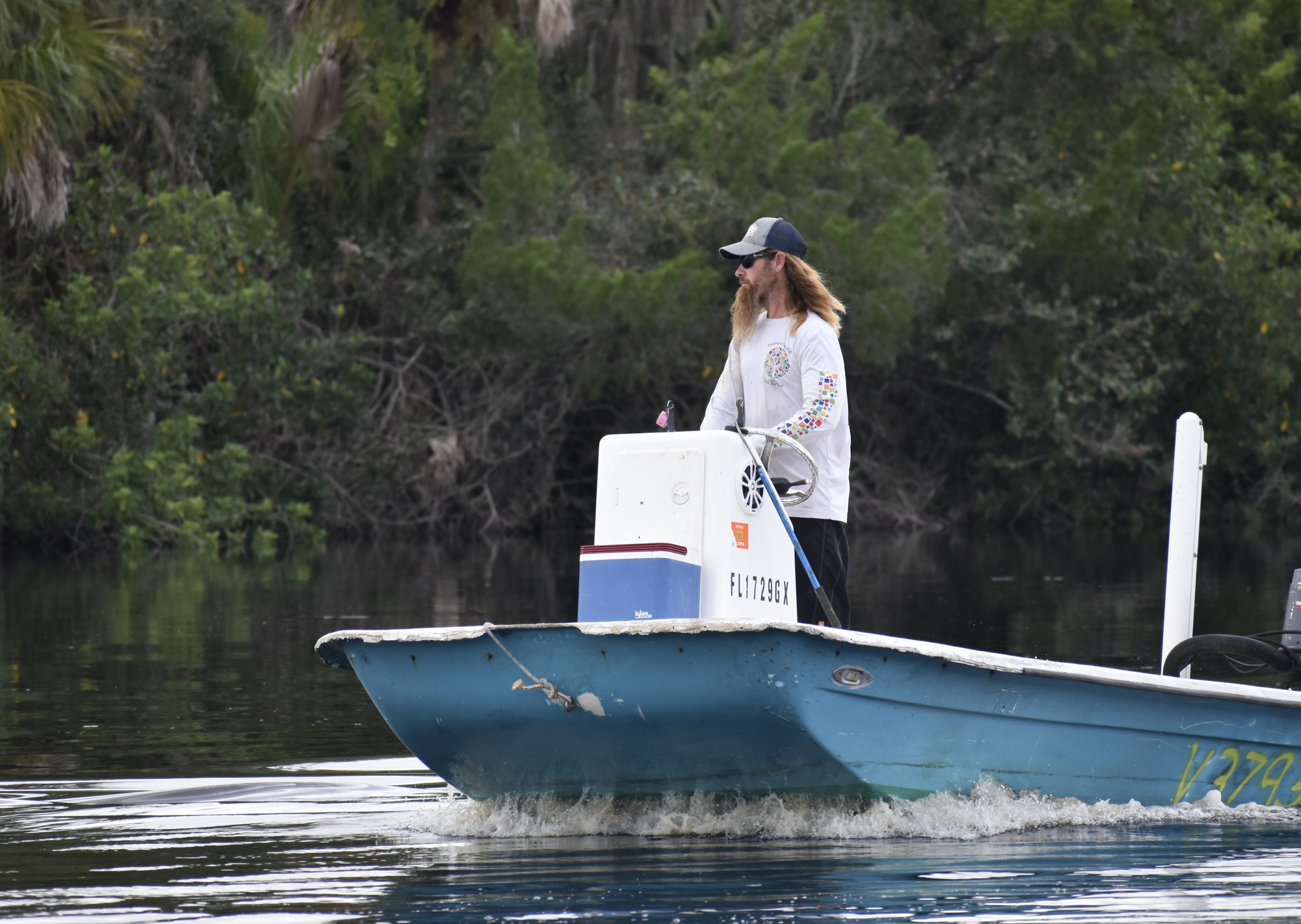 East County's Paul Caruso, a crab fisherman, heads into the Manatee River to pick up some of his deeper traps, a precaution he last took before Hurricane Irma in 2017. (Photo by Ian Swaby)