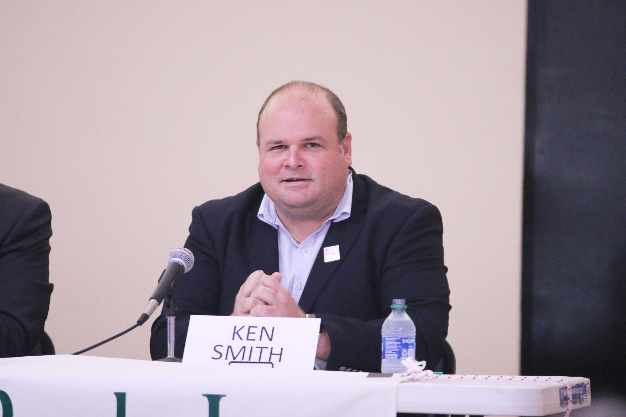 Ormond Beach business owner Ken Smith speaks during CFOB's candidate forum on Wednesday, Oct. 12. Photo by Jarleene Almenas