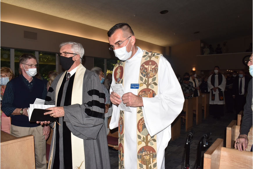 The Revs. Norman Pritchard and Robert Dziedziak at the 2021 interfaith service.