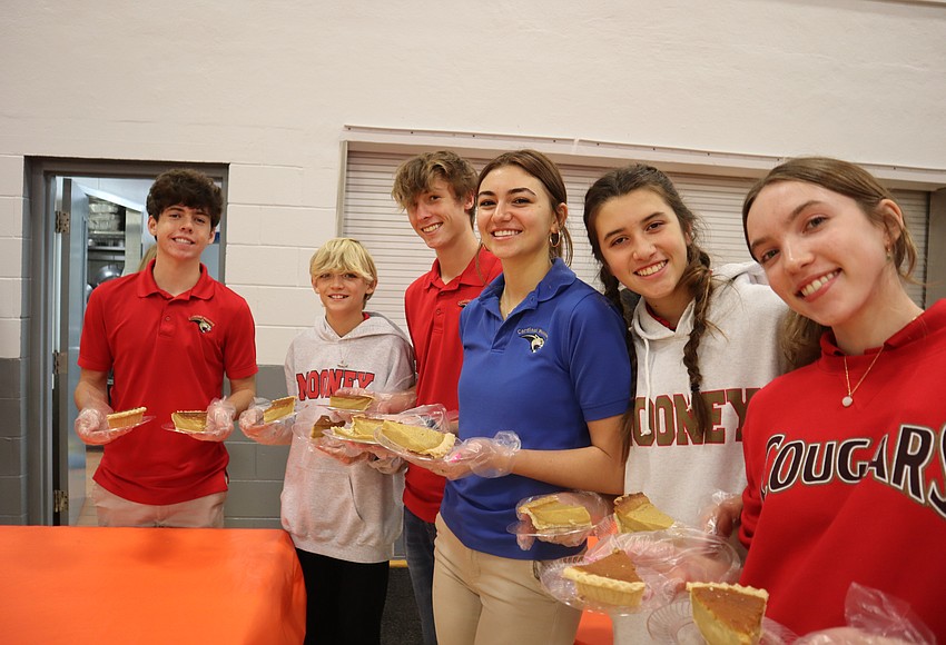 Your Observer | Sarasota Ministerial Association hosts annual Thanksgiving luncheon - Vimarsana News
