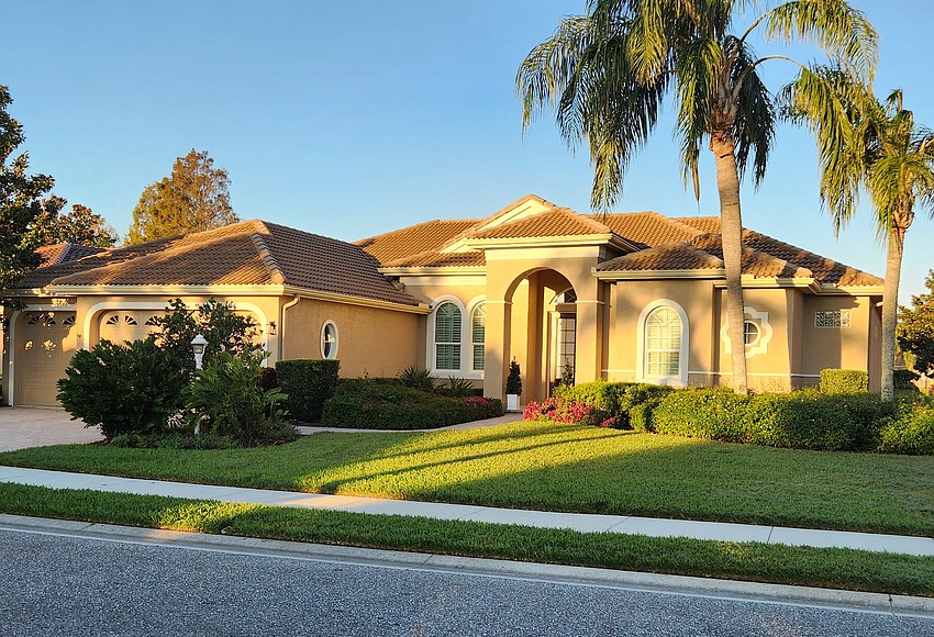 Sarasota region's home sales decline 24% in October - Vimarsana News